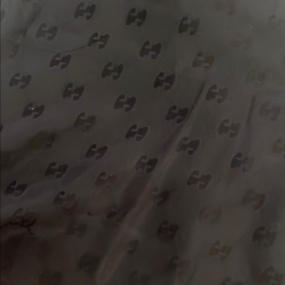 Large Gucci Black Silk Scarf - Picture 2 of 6